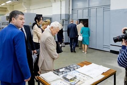 Делегация Парламентского собрания Союза Беларуси и России на заводе «Гардиан»